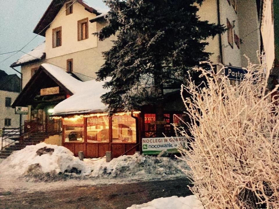 Auberge de jeunesse Gosciniec Halka à Zwardoń Extérieur photo